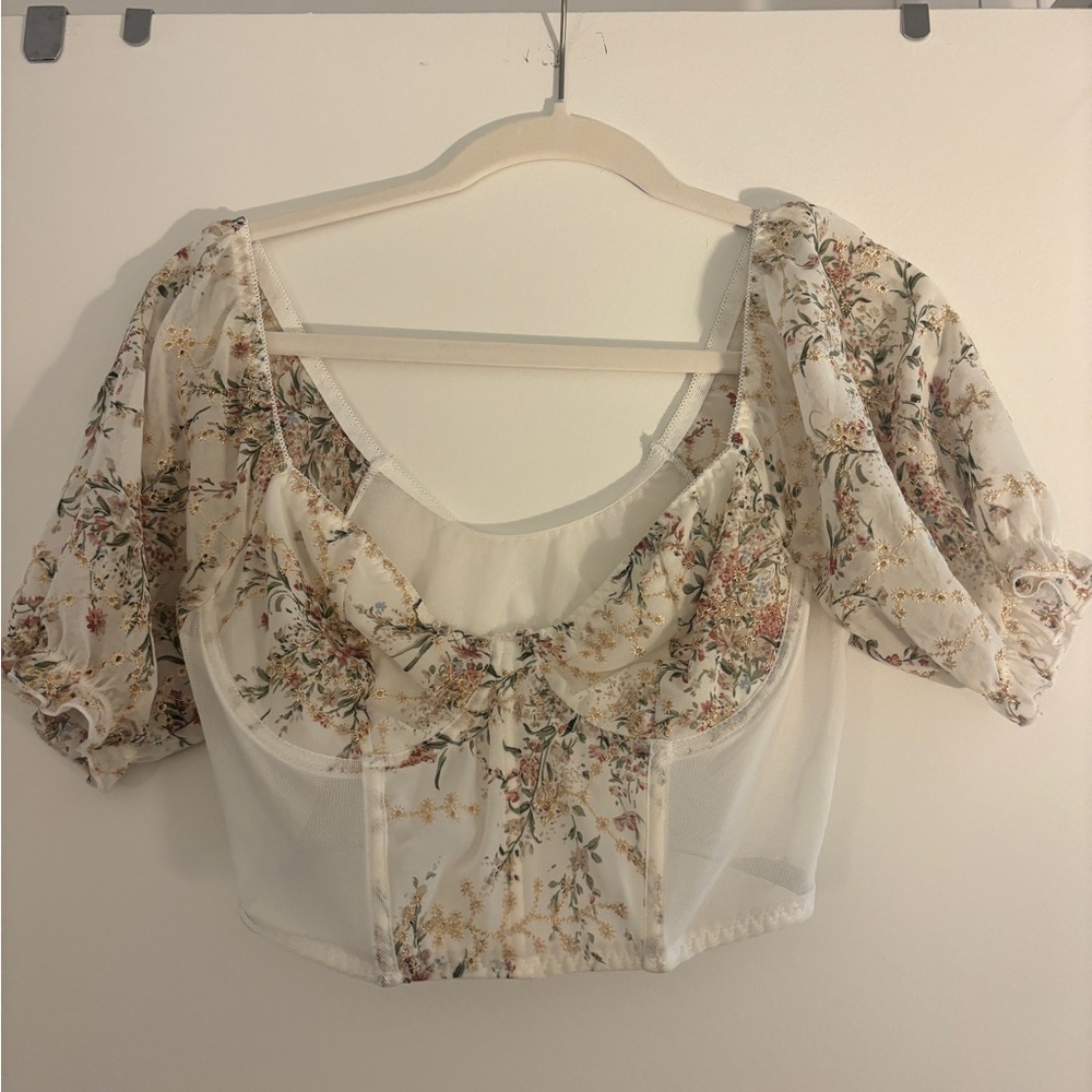 Floral Puff Sleeve Crop Top